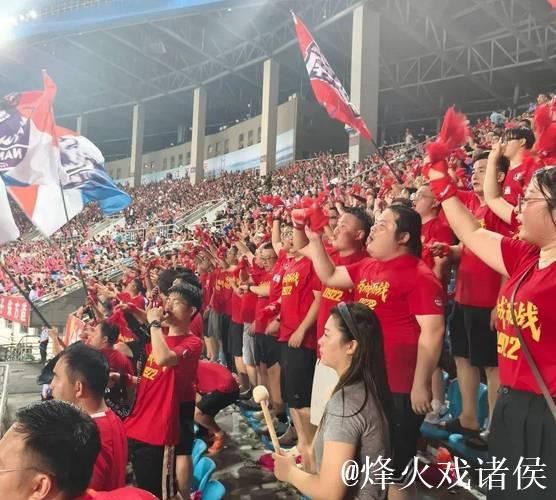 苏超：超20万球迷制造全城狂欢 一场南通全域的胜利