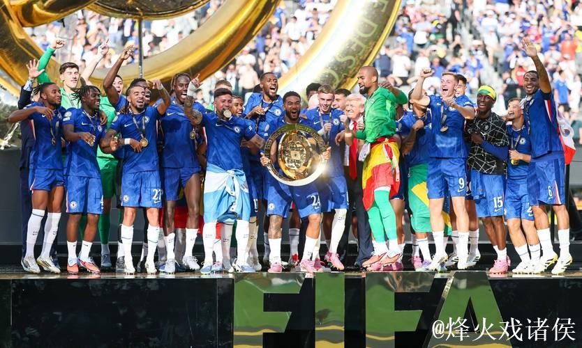 巴黎大师赛正赛首日爆出冷门 西西帕斯恩贝尔晋级