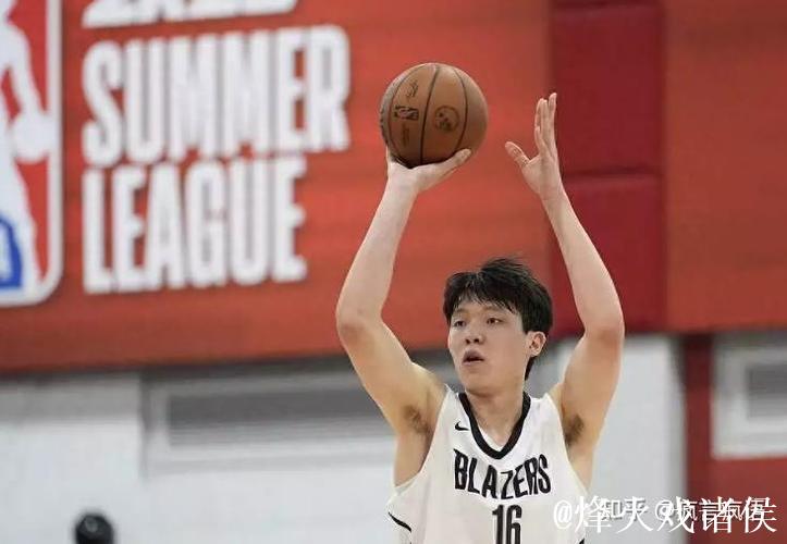 报平安!杨瀚森发文回应伤情:问题不大 谢谢大家关心 报平安!杨瀚森发文回应伤情:问题不大 谢谢大家关心